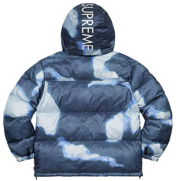 SUPREME X NORTH FACE BLEACHED INDIGO NUPTSE (FW21)