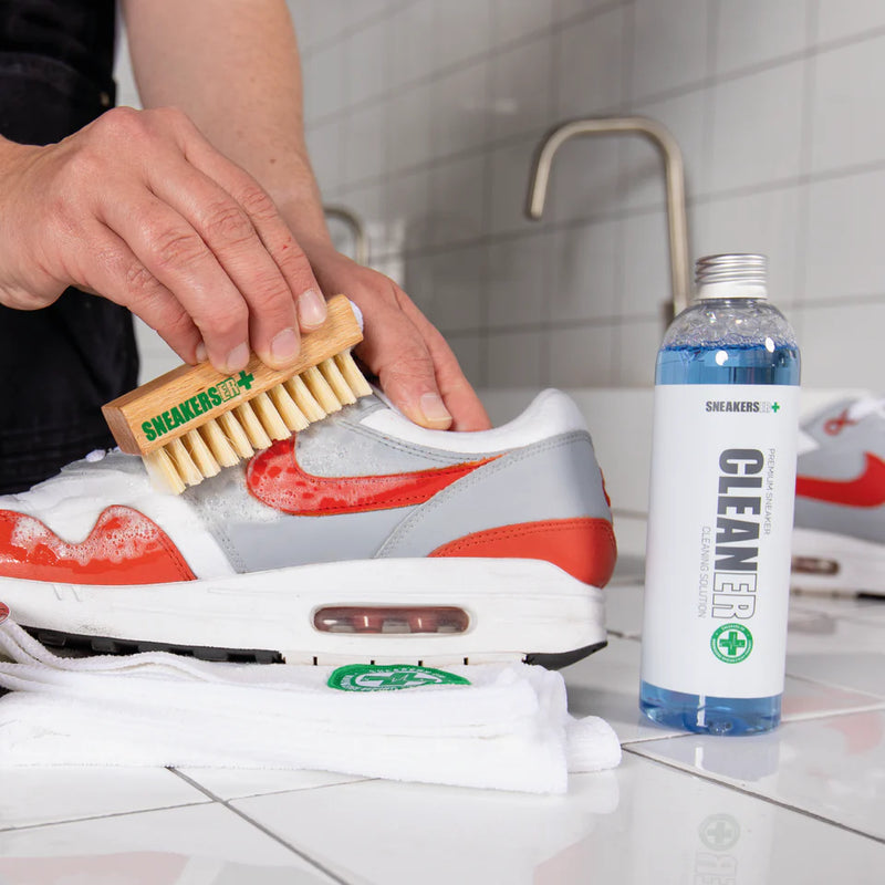 SNEAKERSER CLEAN & PROTECT: 5 Piece Complete Care Kit